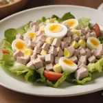Simple Tuna Salad with Egg and Mayo